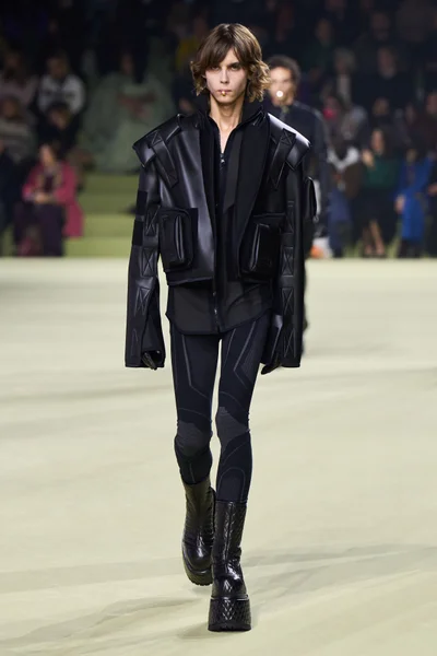 Look 52